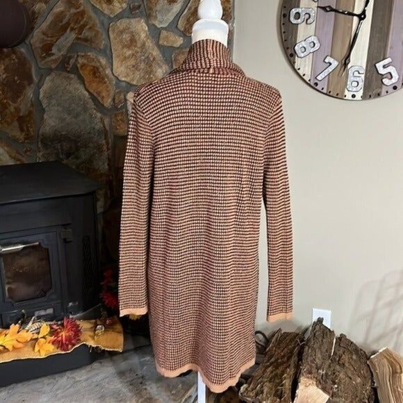 Carmen Marc Valvo Viscose Blend Textured Cardigan - NWT - Picture 8 of 11